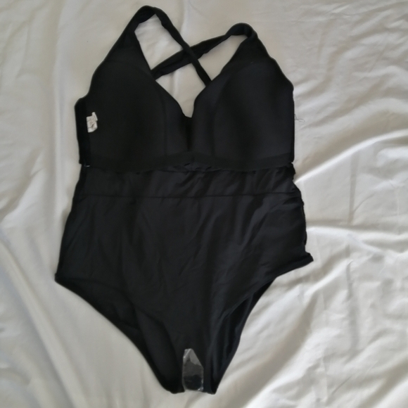 NWOT Becca By Rebecca Virtue Plus Size One Piece Bathing Swim Suit 3X (22-24) - Picture 5 of 16